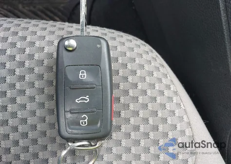 2011 Volkswagen Jetta 2.0L S from USA, damaged, VIN 3VW1K7AJ8BM327709